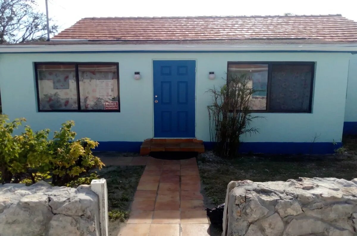 Bimini-Blue-Tulip-Cottage-17-2