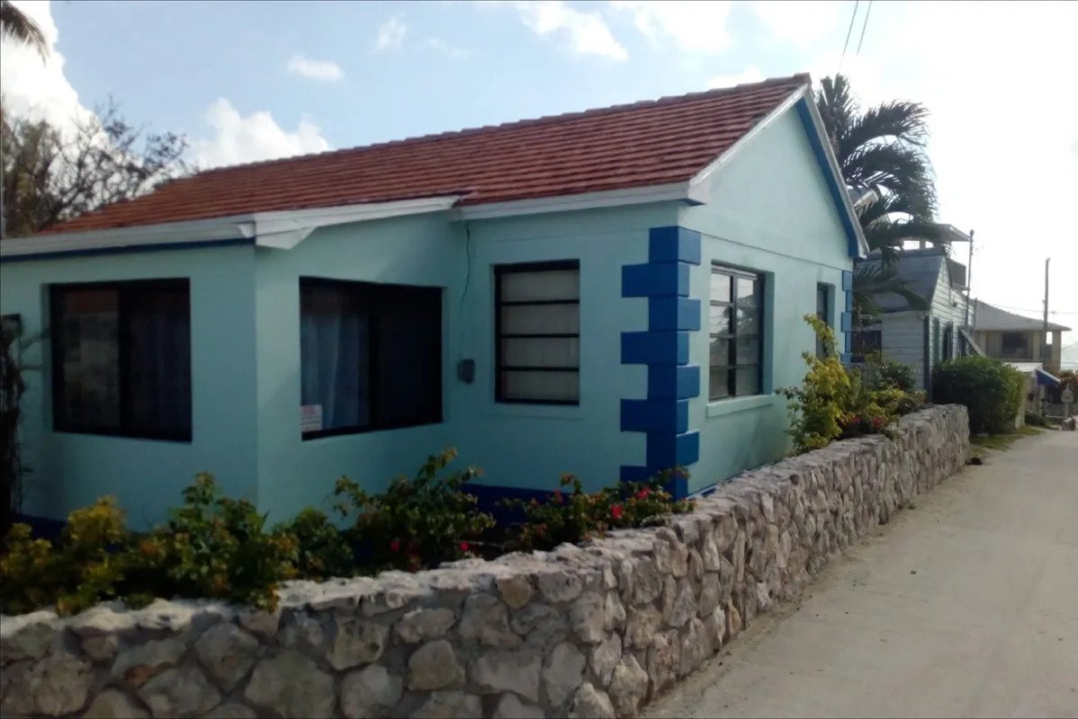 Bimini-Blue-Tulip-Cottage-3