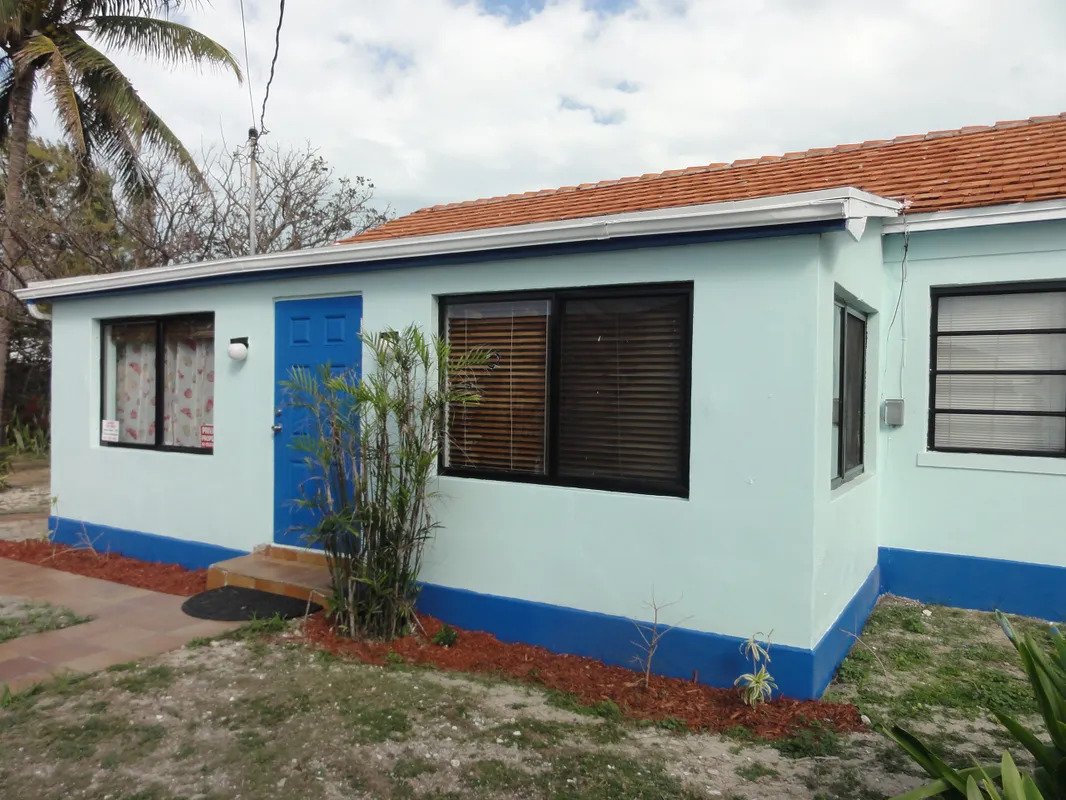 Bimini-Blue-Tulip-Cottage-6