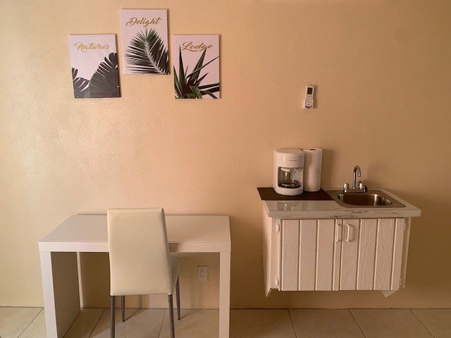 Studio-2-desk-and-sink-area