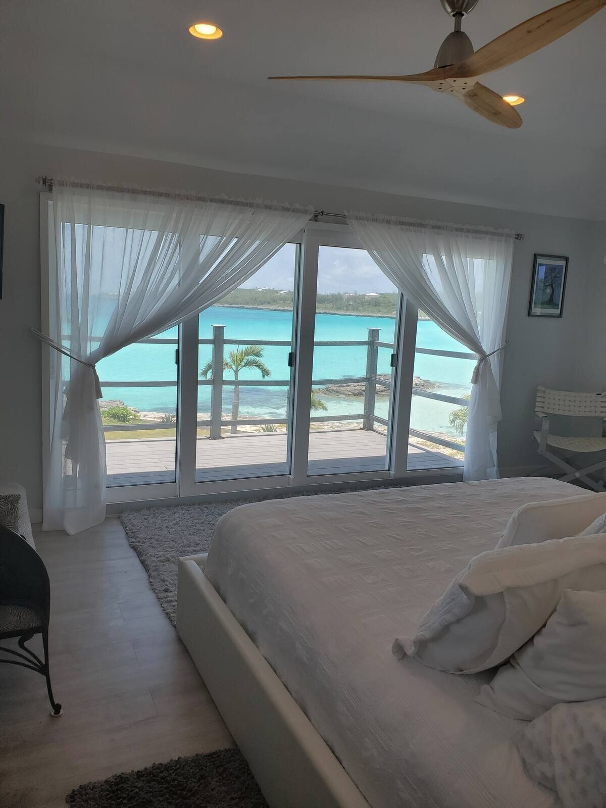 Upstairs-king-suite-additional-nightly