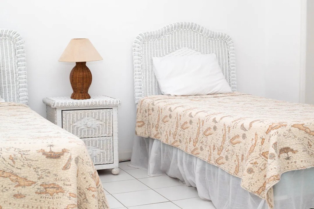 Sunset-Cove-11-First-bedroom-2-singles