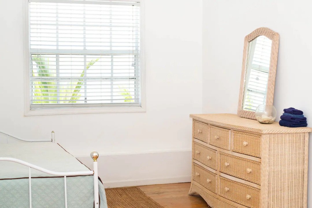 Sunset-Cove-15-Second-bedroom-2-Queens